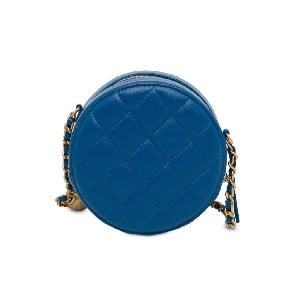 Pre Loved Chanel CC Quilted Lambskin Pearl Crush Round Clutch with Chain - Picture 3 of 8